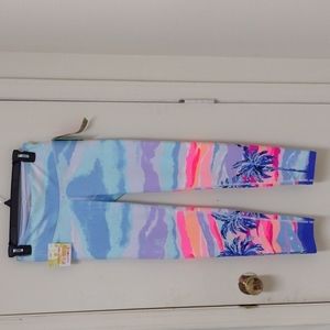 SOLD on MERCARI NWT Lilly Pulitzer Luxletic Weekender Leggings